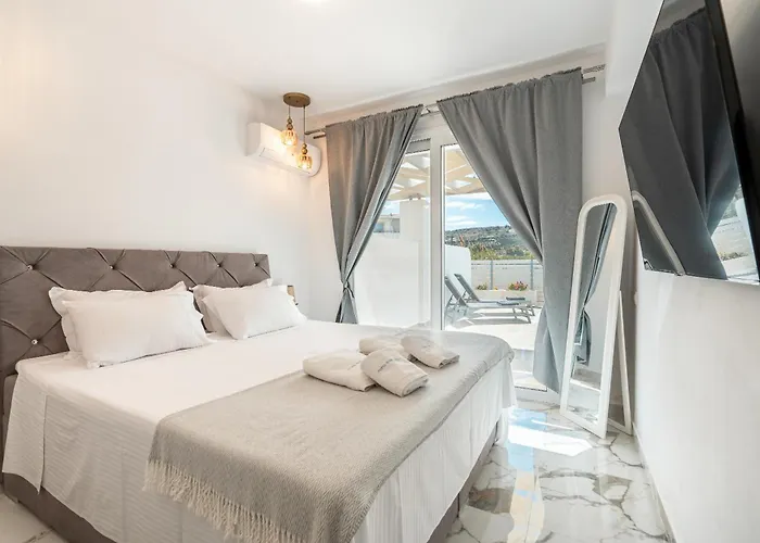 Вилла Punta Mare 3 *